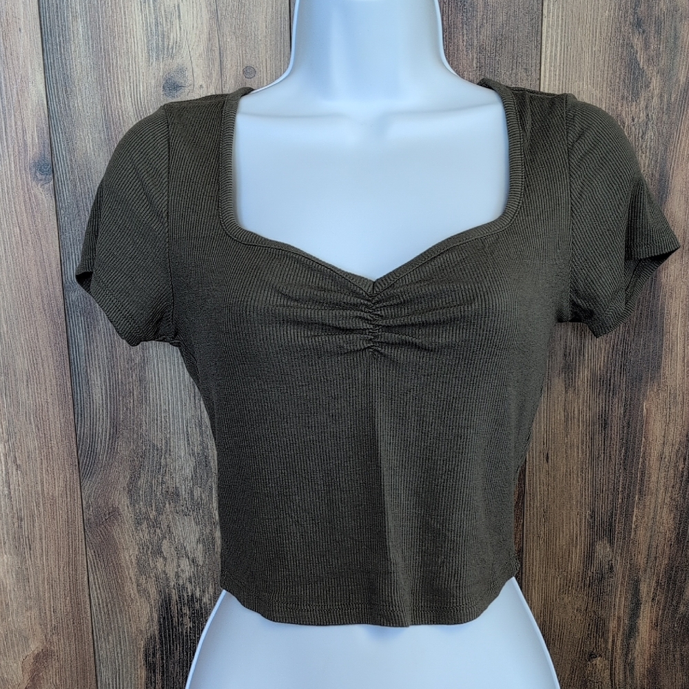 Bozzolo Dark Olive Ruched Ribbed Fitted Crop Top L                       R188
